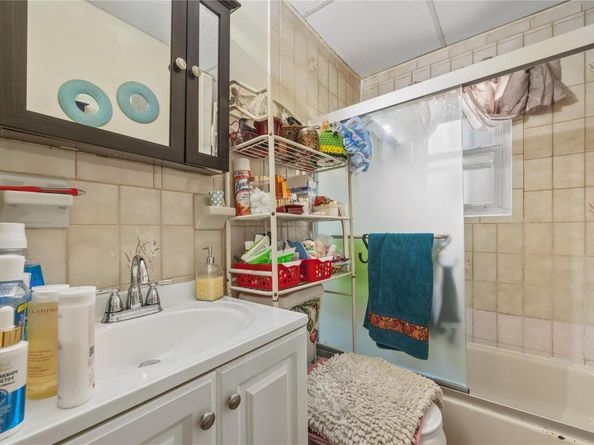 1112 Saint Lawrence Avenue Front, Bronx NY 10472