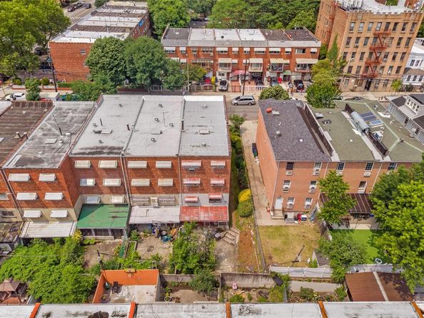 1112 Saint Lawrence Avenue Front, Bronx NY 10472