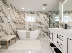 52 Cortland Ave, Hicksville NY 11801