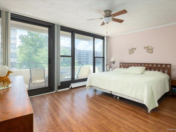 166-26 Powells Cove Boulevard 5D, Whitestone NY 11357