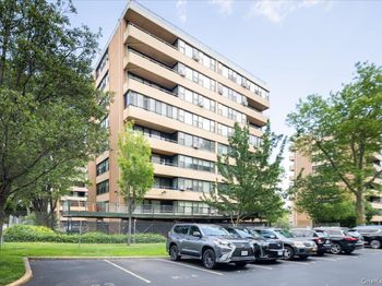 166-26 Powells Cove Boulevard