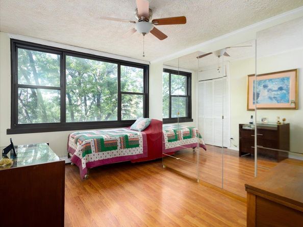 166-26 Powells Cove Boulevard 5D, Whitestone NY 11357