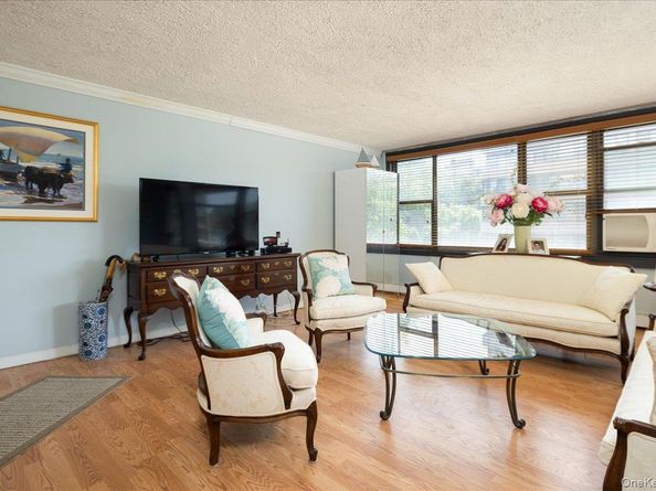 166-26 Powells Cove Boulevard 5D, Whitestone NY 11357