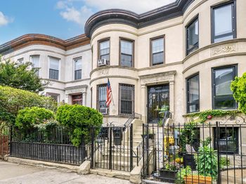 17 Clarkson Avenue