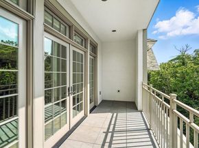 2 Weaver Street 9, Scarsdale NY 10583