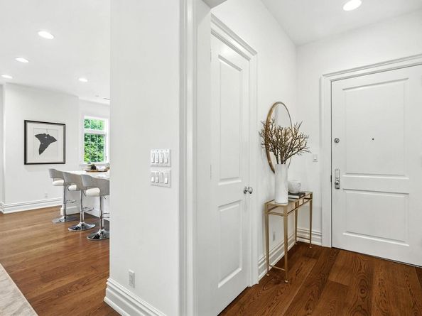 2 Weaver Street 9, Scarsdale NY 10583