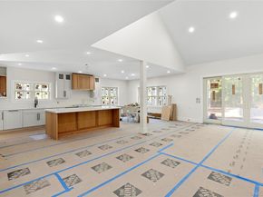 32 North Bay Avenue, Eastport NY 11941