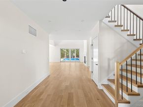 32 North Bay Avenue, Eastport NY 11941