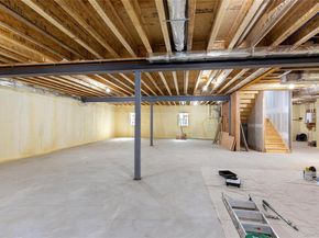 32 North Bay Avenue, Eastport NY 11941