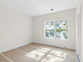 32 North Bay Avenue, Eastport NY 11941