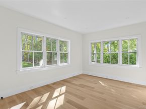 32 North Bay Avenue, Eastport NY 11941