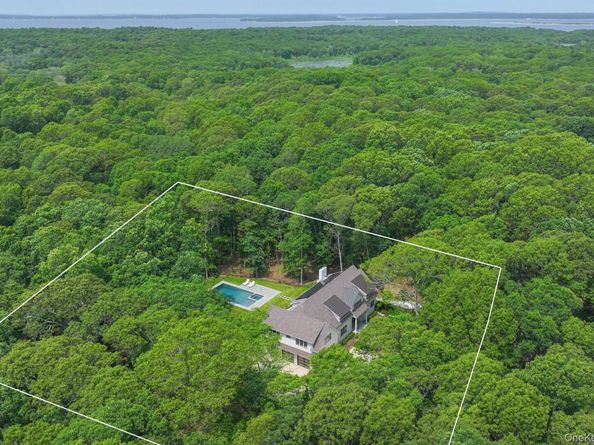 11 Old School House Lane, East Hampton NY 11937