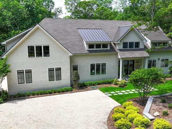 11 Old School House Lane, East Hampton NY 11937