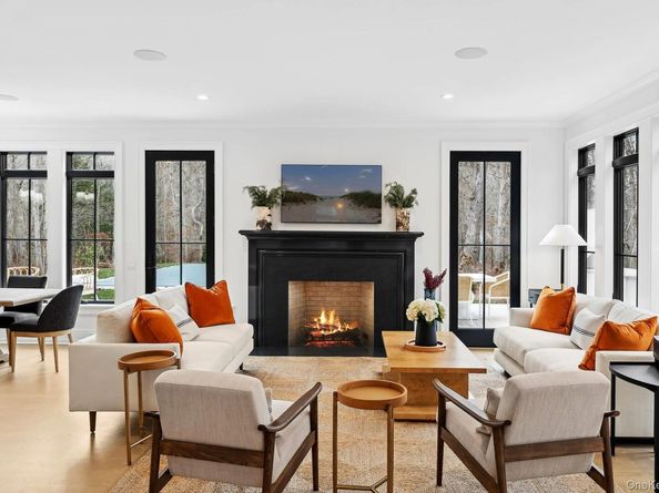 11 Old School House Lane, East Hampton NY 11937