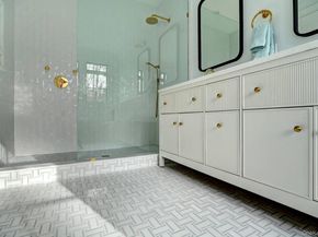 11 Old School House Lane, East Hampton NY 11937