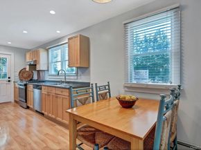 2360 Peconic Bay Boulevard, Laurel NY 11948