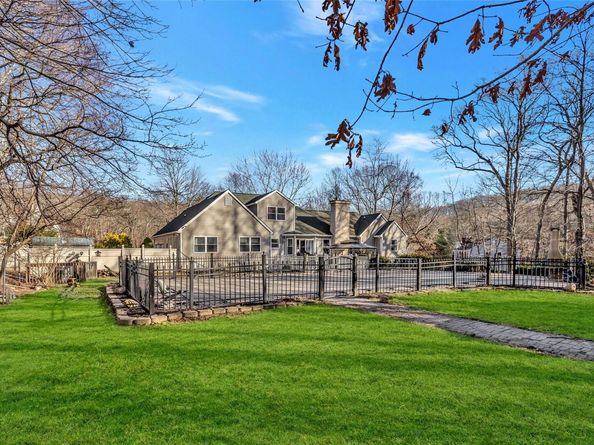 9 Bayberry Road, Wading River NY 11792