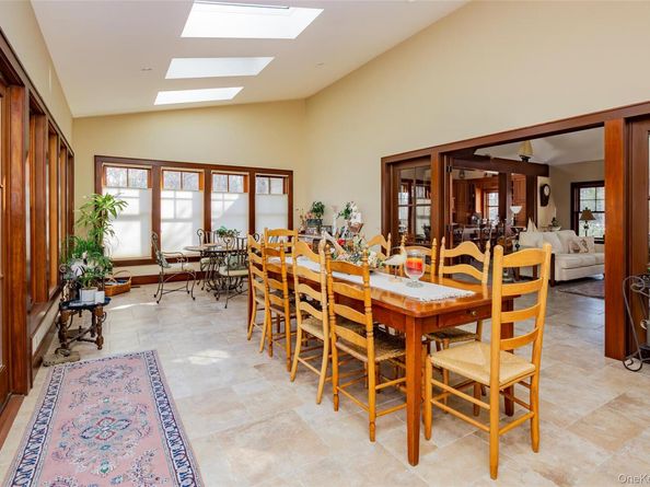 27 Country Club Drive, Shelter Island NY 11964