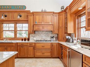 27 Country Club Drive, Shelter Island NY 11964