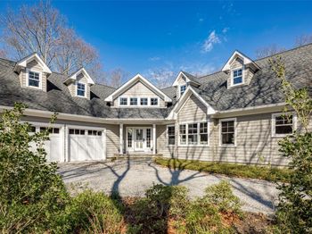 27 Country Club Drive