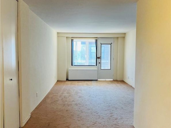 4901 Henry Hudson Parkway 9F, Bronx NY 10474