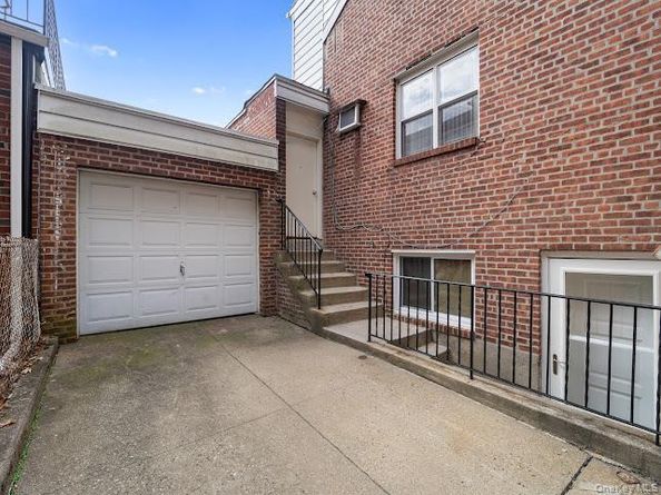 1214 Pelham Parkway S, Bronx NY 10461