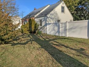 1035 Bonaparte Place, Baldwin NY 11510