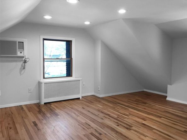 1035 Bonaparte Place, Baldwin NY 11510