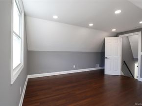 14a Earl Place, Amity Harbor NY 11701