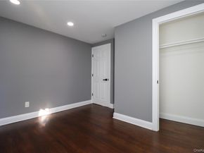 14a Earl Place, Amity Harbor NY 11701