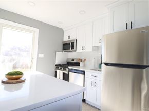 14a Earl Place, Amity Harbor NY 11701