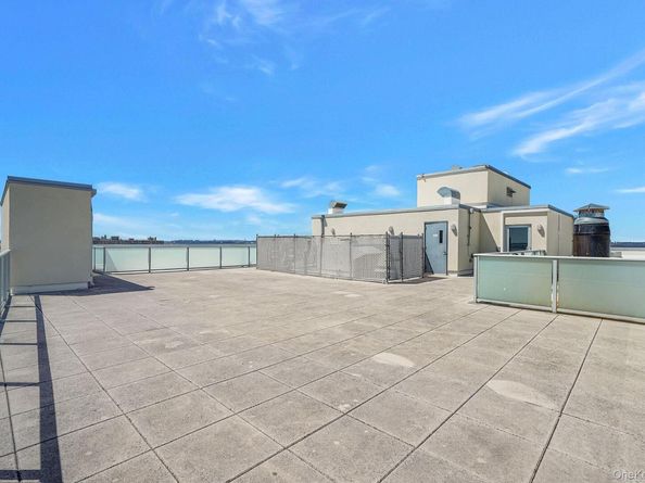 151 Beach 96th Street 6D, Rockaway Beach NY 11963
