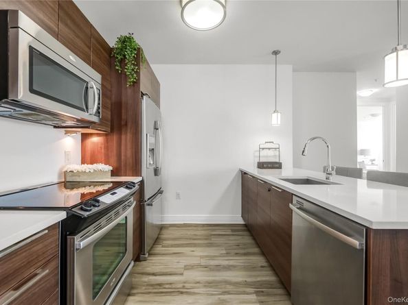 701 Ridge Hill Boulevard 11C, Yonkers NY 10710