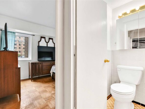 225 Adams Street 1H, Brooklyn NY 11201