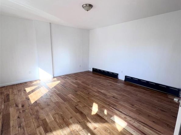 2037 Radcliff Avenue, Bronx NY 10462