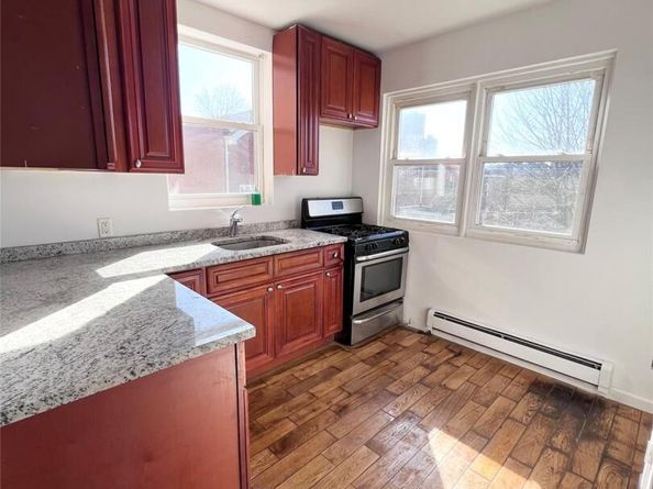 2037 Radcliff Avenue, Bronx NY 10462