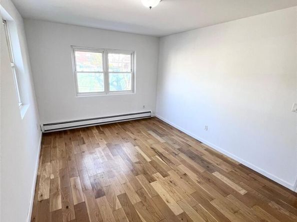 2037 Radcliff Avenue, Bronx NY 10462