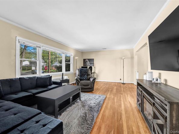 61-46 213th Street, Bayside NY 11364