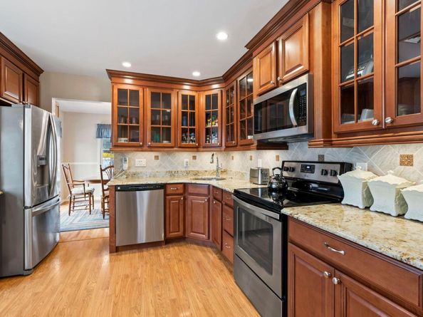 14 Hillside Avenue, Saint James NY 11780