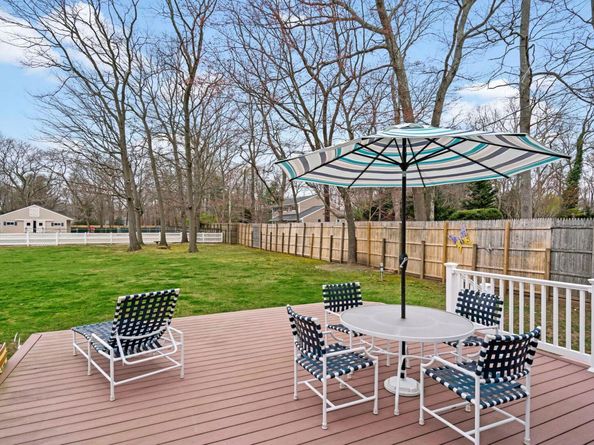 14 Hillside Avenue, Saint James NY 11780
