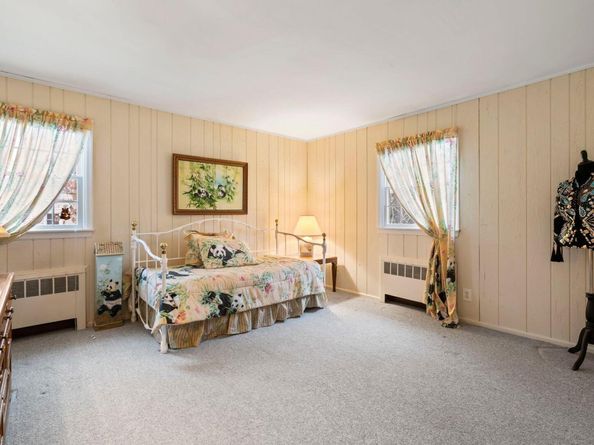 14 Hillside Avenue, Saint James NY 11780