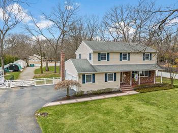 14 Hillside Avenue
