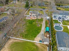 14 Hillside Avenue, Saint James NY 11780