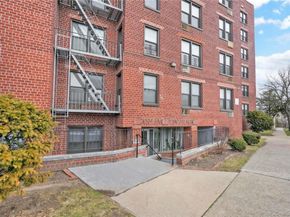 108-05 Astoria Boulevard 6A, East Elmhurst NY 11369