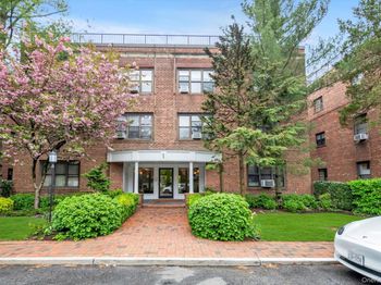 1 Town House Place