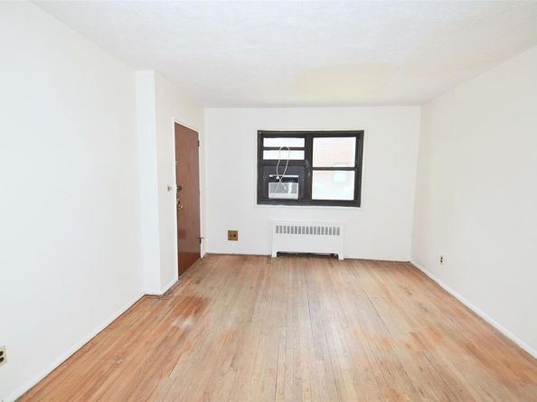 163-49 Willets Pt Boulevard unit 5167, Whitestone NY 11357