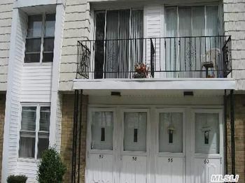 61 Rocky Point Yaphank Rd