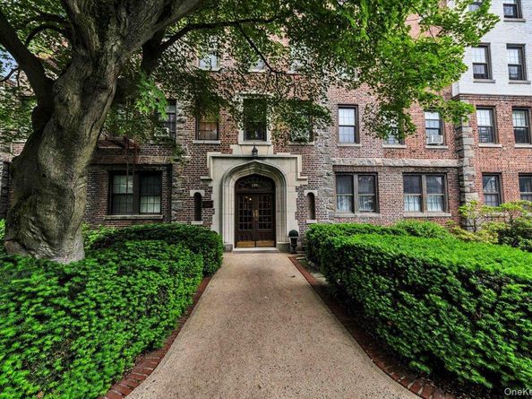 100 Parkway Road 4C, Bronxville NY 10708