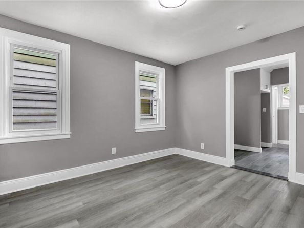 62-22 80th Road, Glendale NY 11385