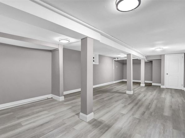 62-22 80th Road, Glendale NY 11385